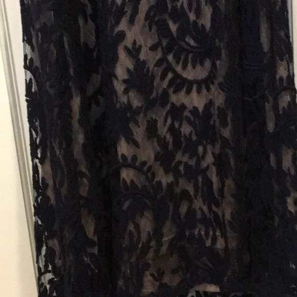 Adrianna Papell Lace Formal Gown π - Picture 3 of 8